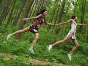 'Floating girls' in cheongsam