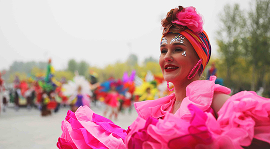 Performers dance to welcome the Beijing Horticultural Exhibition 2019