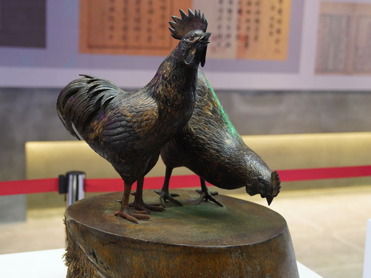 Coconut carving, a handicraft symbol of Hainan