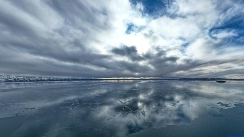 Scenery of Lake Namtso in China's Tibet