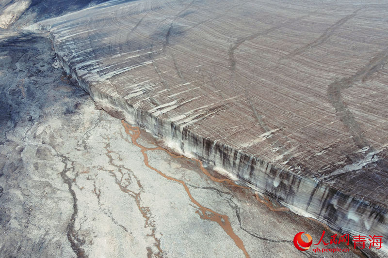 Breathtaking beauty of Bayi Glacier in NW China’s Qinghai