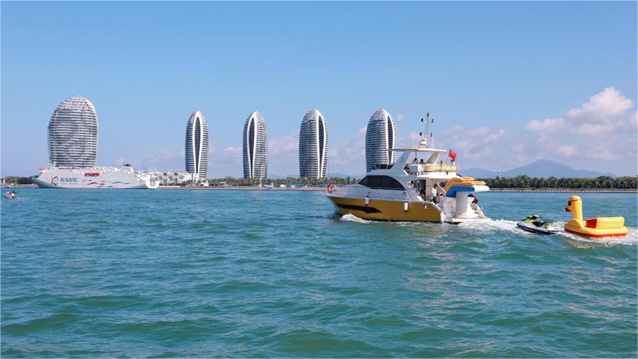 Yacht tourism thrives in Sanya, S China's Hainan