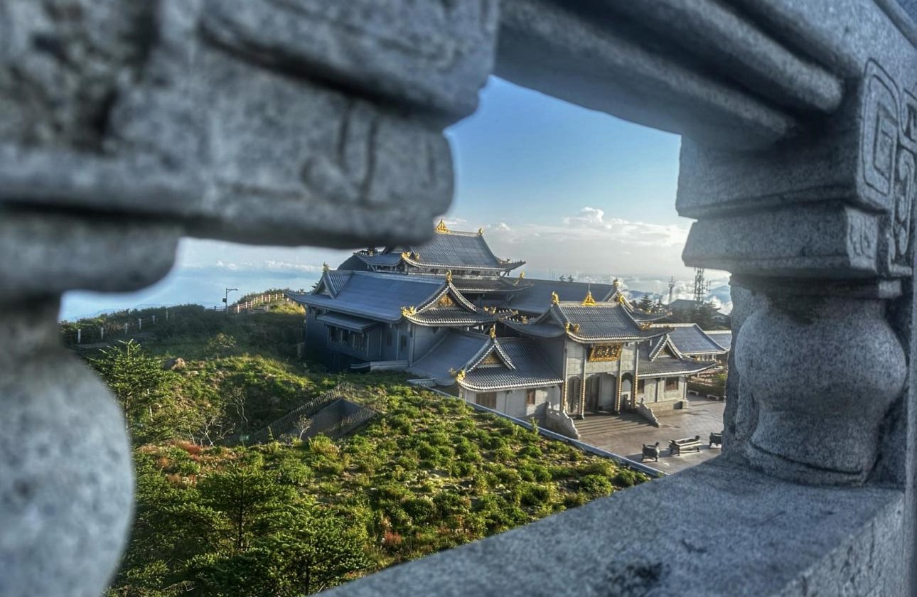 Chinese, foreign journalists explore the essence of Emei through exchange, mutual learning