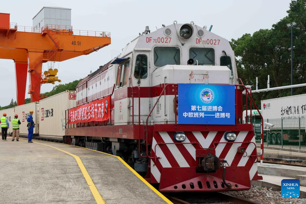 1st "Jinbo" China-Europe freight train arrives in Shanghai